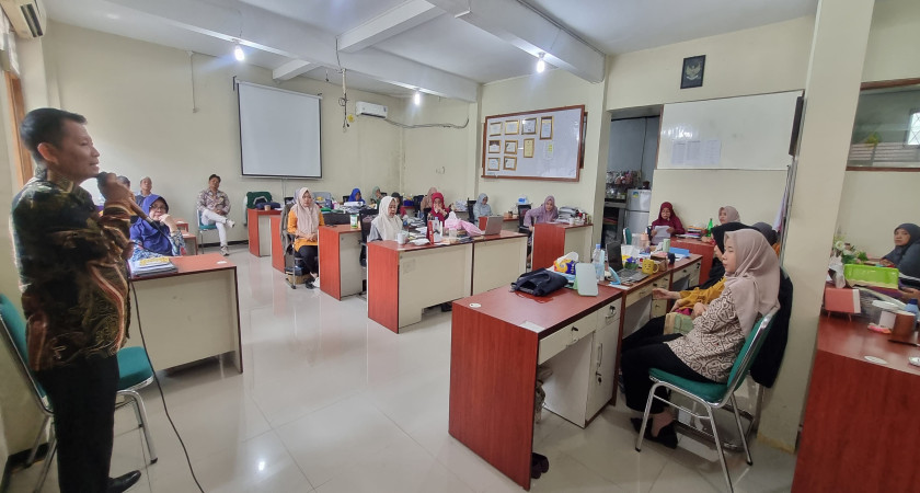 Briefing Perdana Pimpinan Baru SMPN 4 Bogor